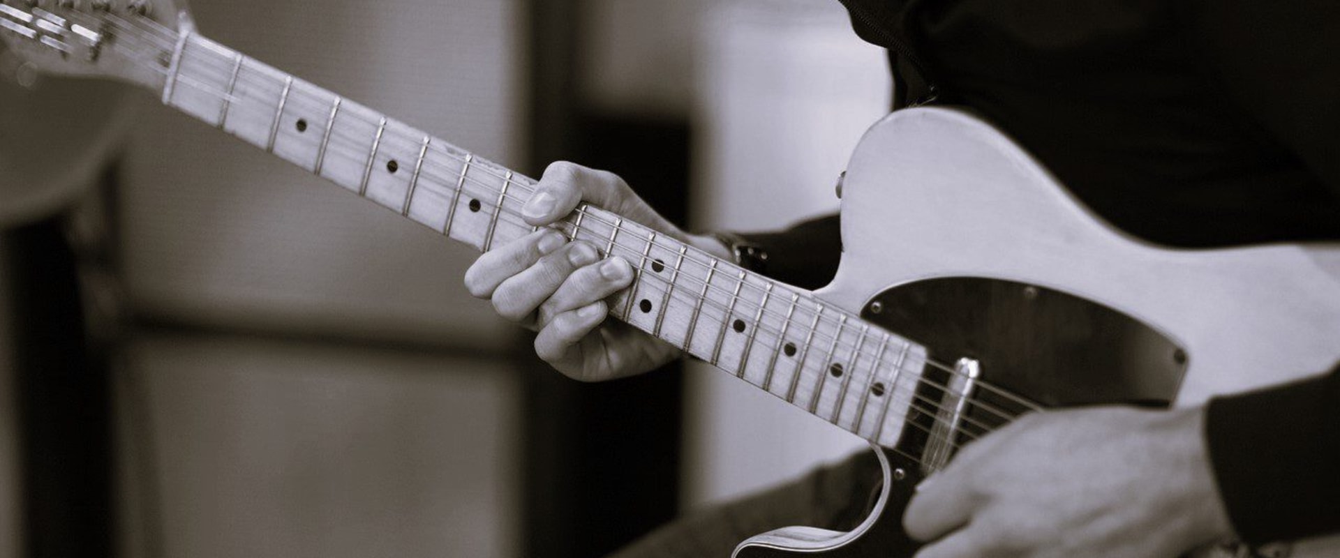 Bending und Vibrato auf der Gitarre beherrschen