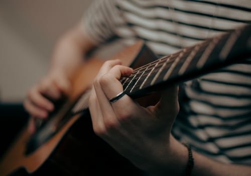 Modi und Modalskalen für das Mastering von Gitarrenmusik